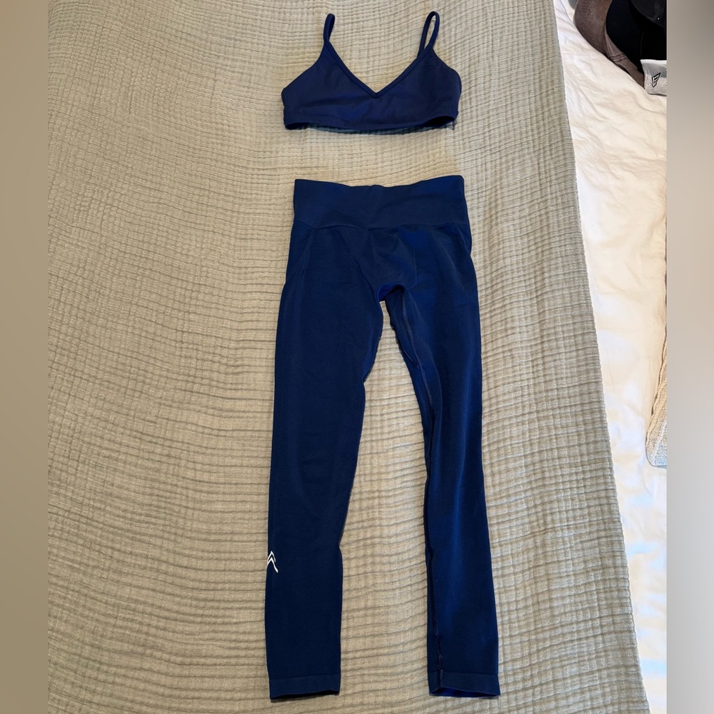 Oner Active Effortless Leggings and Timeless Strappy Bra Set in Midnight
